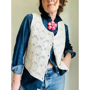Women's Bohemian Crochet Vest Cream Size Large Lace Look layering Trend